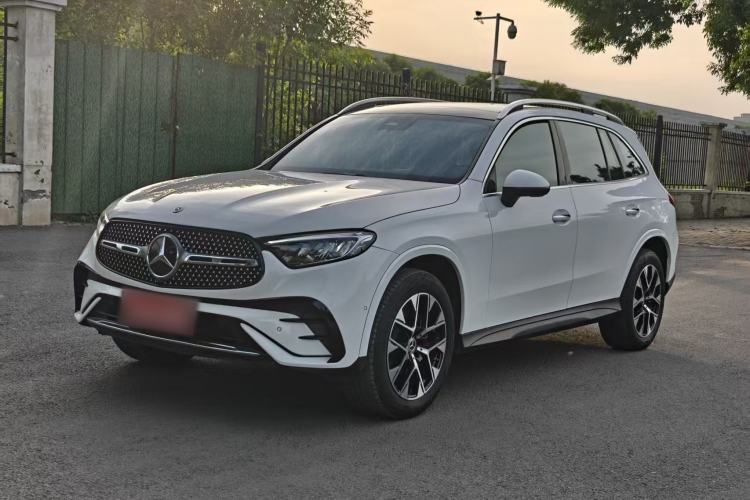 Used Mercedes-Benz GLC 2023 Facelift GLC 260 L 4MATIC Luxury Version 5 Seats Exterior 4