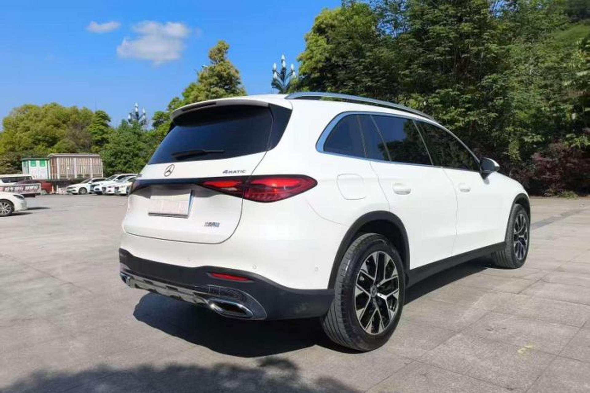 Used Mercedes-Benz GLC 2023 GLC 260 L 4MATIC Dynamic Edition 5-seater Exterior 4