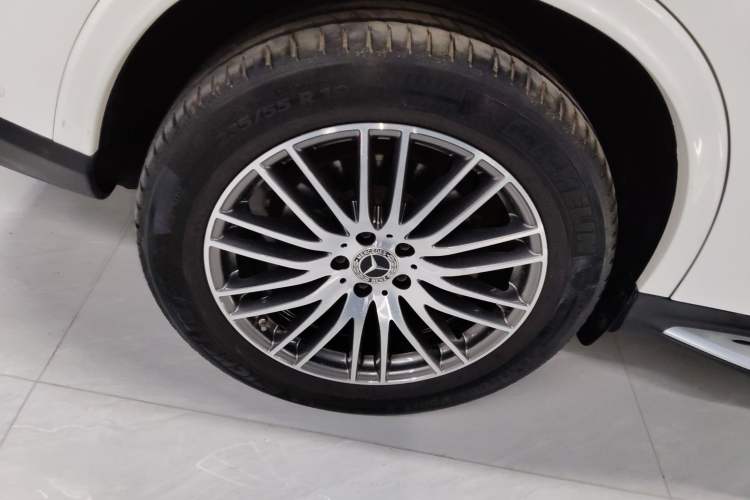 Used Mercedes-Benz GLC 2023 GLC 300 L 4MATIC Dynamic Edition 5-seater Exterior 5