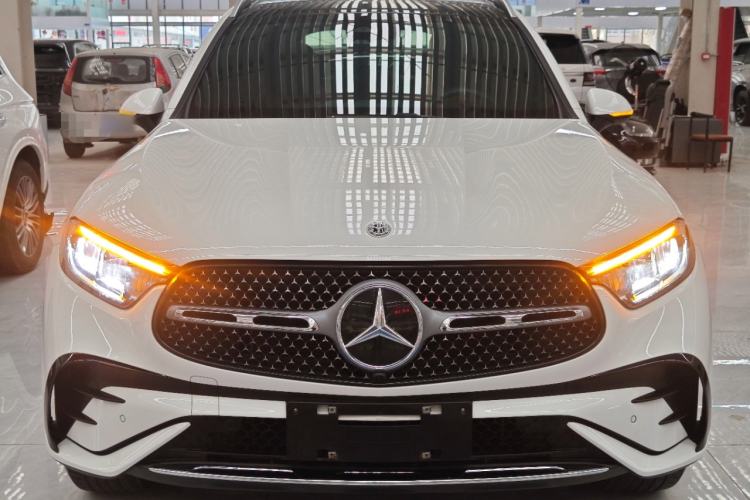 Used Mercedes-Benz GLC 2023 GLC 260 L 4MATIC Luxury Model 5 Seats Front