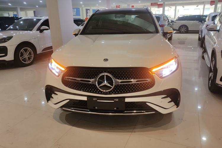 Used Mercedes-Benz GLC 2023 GLC 260 L 4MATIC Luxury 7-Seater Front
