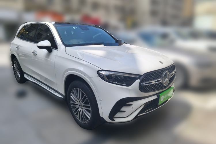 Used Mercedes-Benz GLC 2023 Refreshed GLC 300 L 4MATIC Dynamic Version 7-Seater Front Right 45 Deg