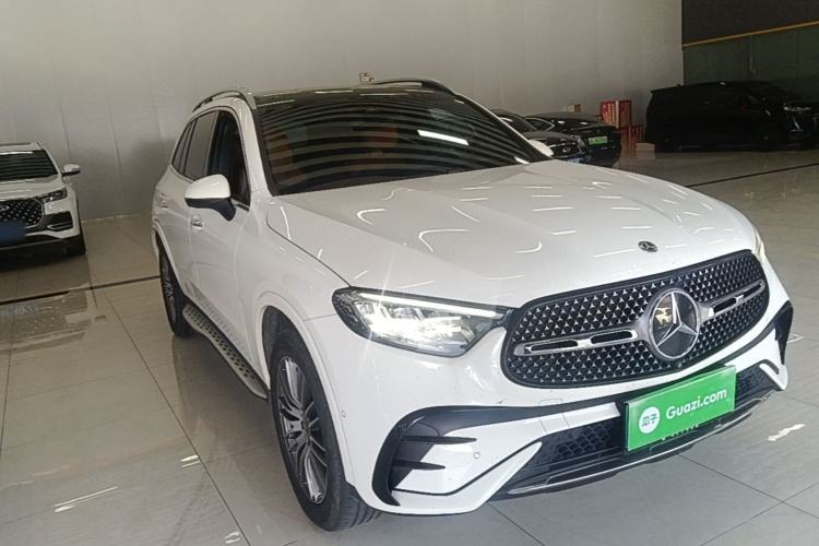 Used Mercedes-Benz GLC 2023 GLC 300 L 4MATIC Dynamic Edition 5-seater Front Right 45 Deg