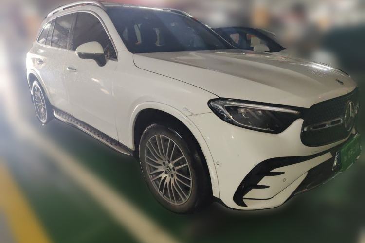 Used Mercedes-Benz GLC 2023 GLC 300 L 4MATIC Dynamic Edition 5-seater Front Right 45 Deg