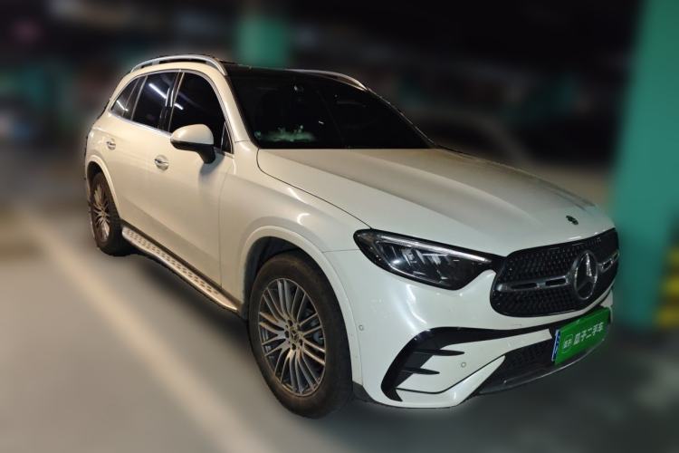 Used Mercedes-Benz GLC 2023 Refreshed GLC 300 L 4MATIC Dynamic Edition 5 Seats Front Right 45 Deg