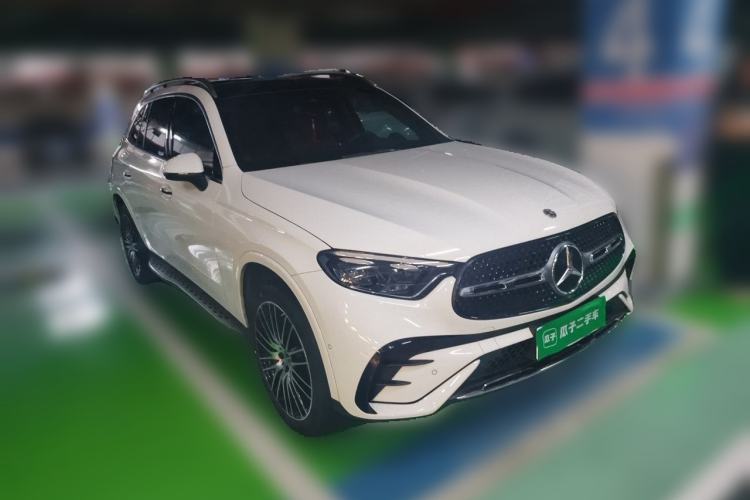 Used Mercedes-Benz GLC 2023 GLC 300 L 4MATIC Luxury 7-Seater Front Right 45 Deg