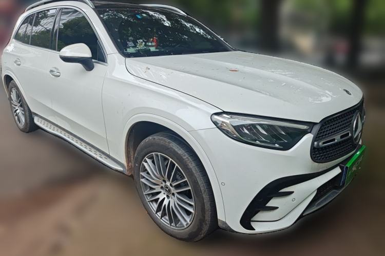 Used Mercedes-Benz GLC 2023 GLC 300 L 4MATIC Dynamic Edition 5-seater Front Right 45 Deg