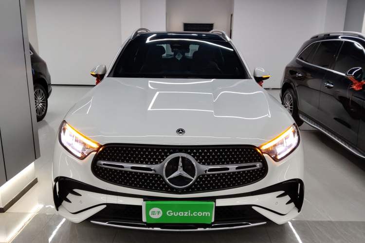 Used Mercedes-Benz GLC 2023 GLC 300 L 4MATIC Dynamic Edition 5-seater Front