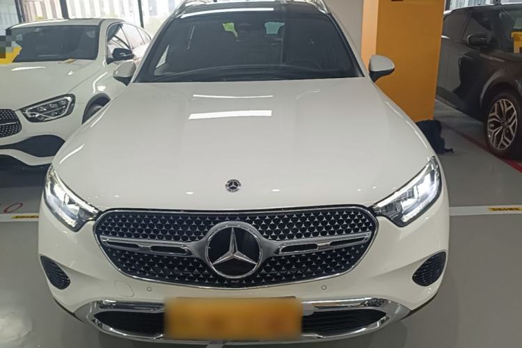 Used Mercedes-Benz GLC 2023 Facelift GLC 260 L 4MATIC Dynamic Version 5 Seats Front
