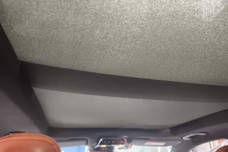 Used Mercedes-Benz GLC 2023 Refreshed GLC 300 L 4MATIC Dynamic Version 7-Seater Headliner