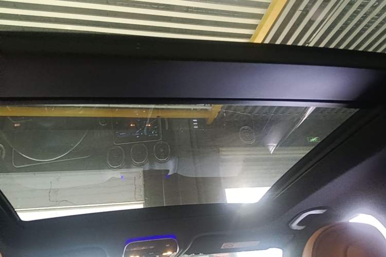 Used Mercedes-Benz GLC 2023 GLC 300 L 4MATIC Dynamic Edition 5-seater Headliner