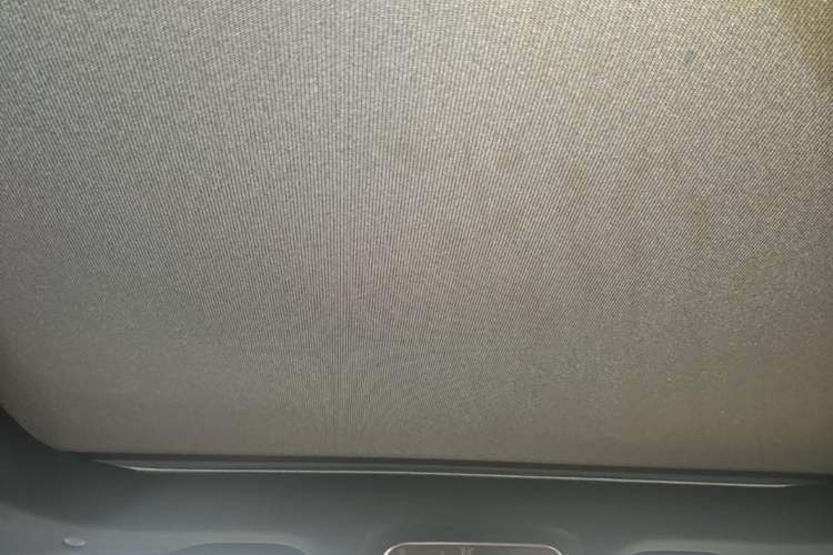 Used Mercedes-Benz GLC 2023 Refreshed GLC 300 L 4MATIC Dynamic Edition 5 Seats Headliner