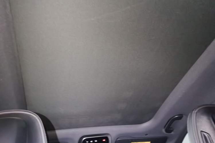 Used Mercedes-Benz GLC 2023 GLC 260 L 4MATIC Dynamic Edition 5-seater Headliner
