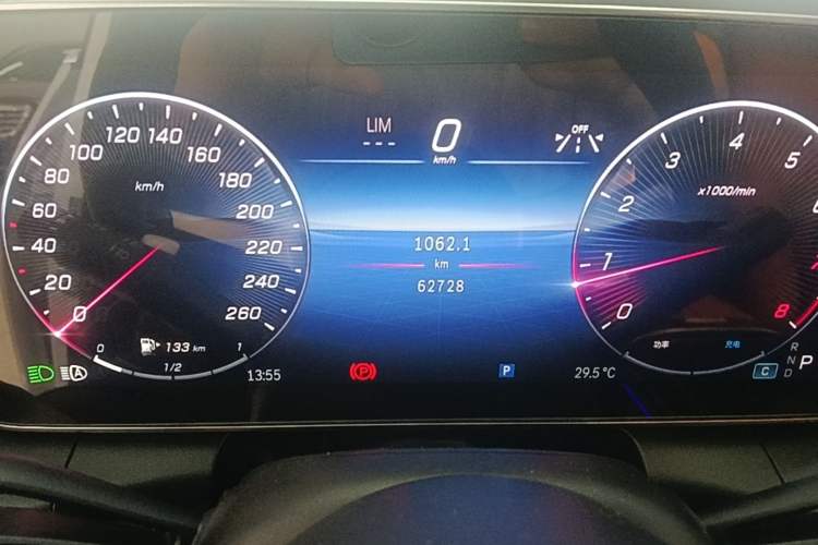 Used Mercedes-Benz GLC 2023 GLC 300 L 4MATIC Dynamic Edition 5-seater Instrument Cluster