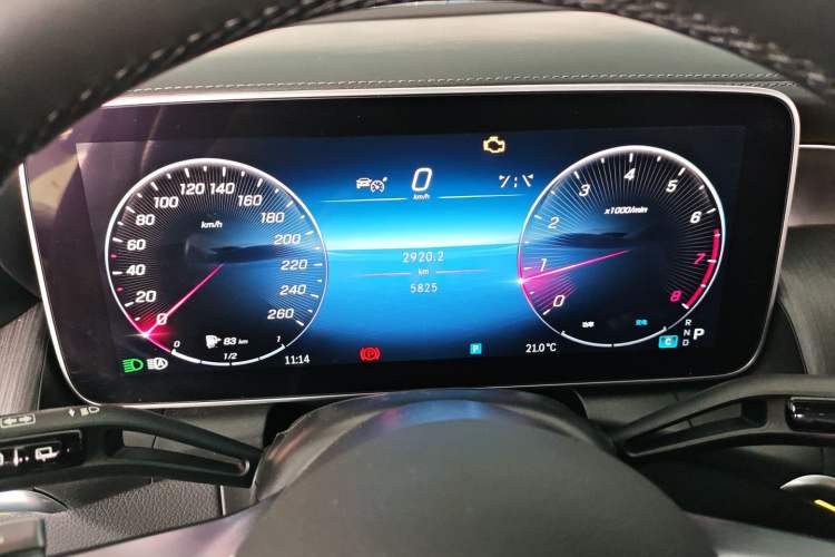 Used Mercedes-Benz GLC 2023 GLC 260 L 4MATIC Luxury 7-Seater Instrument Cluster