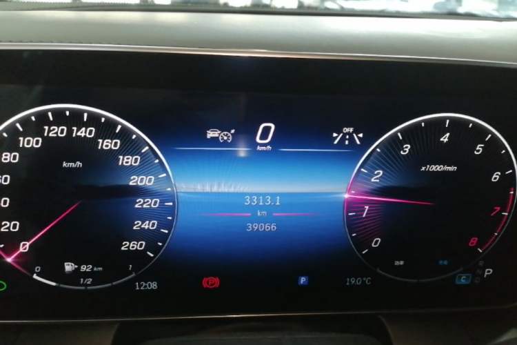 Used Mercedes-Benz GLC 2023 GLC 260 L 4MATIC Dynamic Edition 7-seater Instrument Cluster