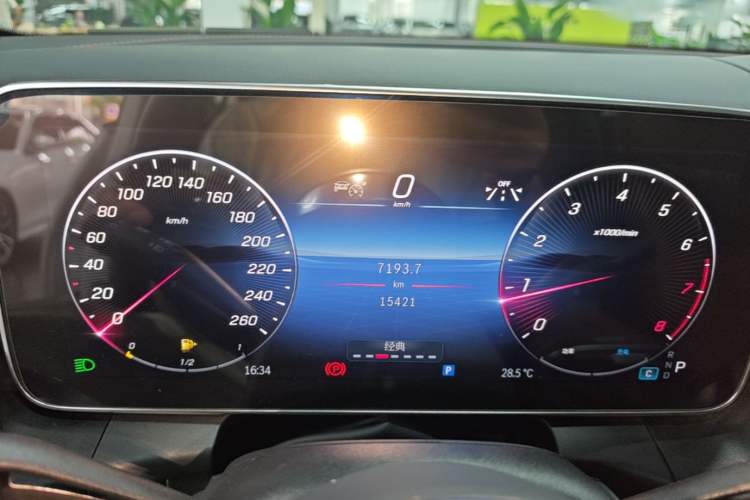 Used Mercedes-Benz GLC 2023 GLC 260 L 4MATIC Dynamic Edition 7-seater Instrument Cluster