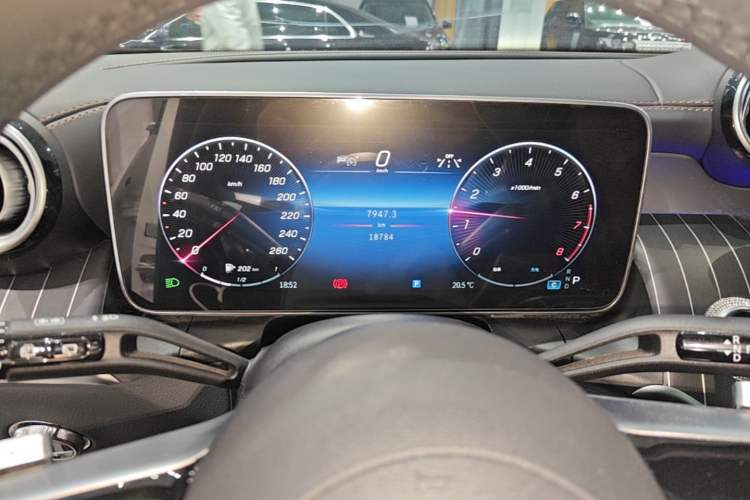 Used Mercedes-Benz GLC 2023 Refreshed GLC 300 L 4MATIC Dynamic Version 7-Seater Instrument Cluster