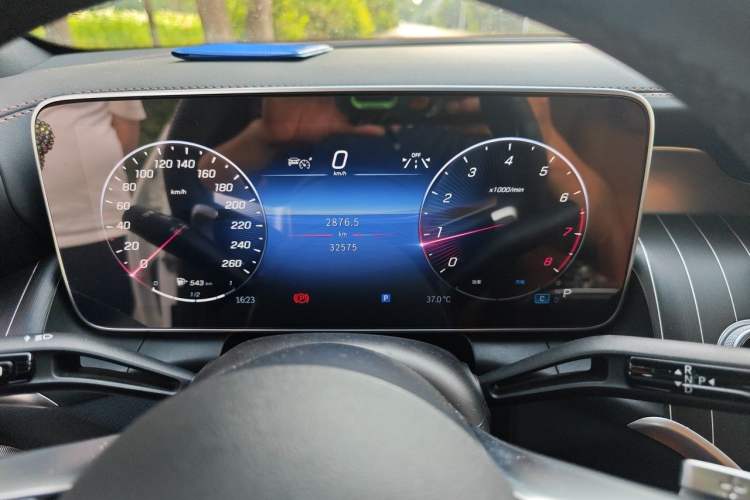 Used Mercedes-Benz GLC 2023 Refreshed GLC 300 L 4MATIC Dynamic Version 7-Seater Instrument Cluster