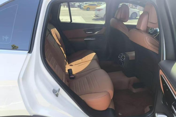 Used Mercedes-Benz GLC 2023 GLC 260 L 4MATIC Dynamic Edition 5-seater Interior 6