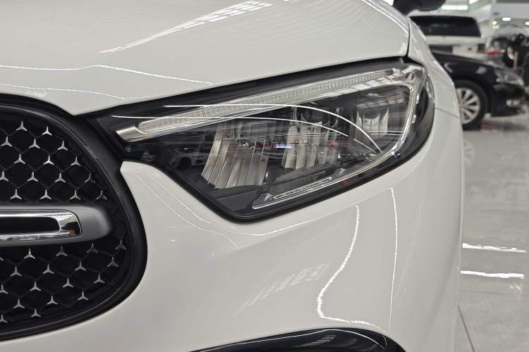 Used Mercedes-Benz GLC 2023 GLC 260 L 4MATIC Luxury Model 5 Seats Left Front Headlight