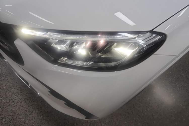 Used Mercedes-Benz GLC 2023 GLC 300 L 4MATIC Dynamic 7-Seater Left Front Headlight