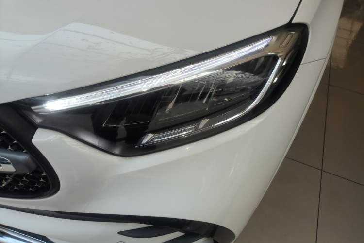 Used Mercedes-Benz GLC 2023 GLC 300 L 4MATIC Dynamic Edition 5-seater Left Front Headlight