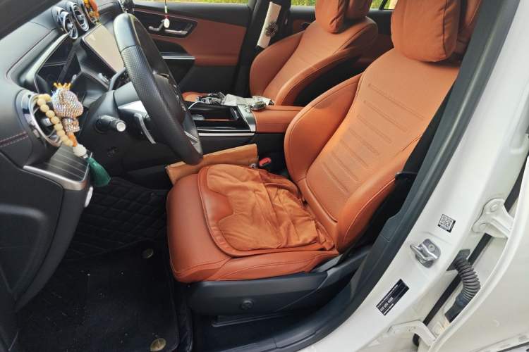 Used Mercedes-Benz GLC 2023 Refreshed GLC 300 L 4MATIC Dynamic Version 7-Seater Left Front Seat