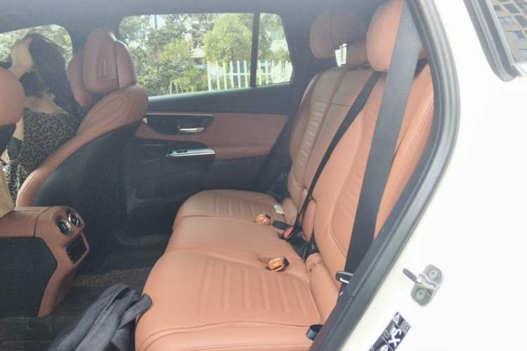 Used Mercedes-Benz GLC 2023 GLC 260 L 4MATIC Dynamic Edition 7-seater Left Rear Seat