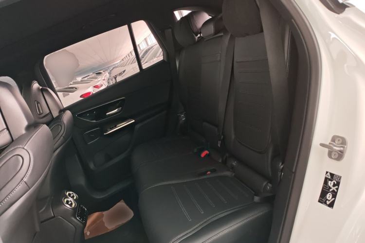Used Mercedes-Benz GLC 2023 GLC 260 L 4MATIC Luxury 7-Seater Left Rear Seat