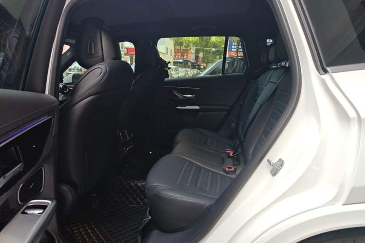 Used Mercedes-Benz GLC 2023 GLC 260 L 4MATIC Dynamic Edition 5-seater Left Rear Seat