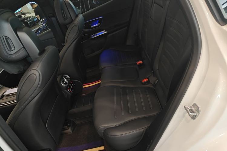 Used Mercedes-Benz GLC 2023 Refreshed GLC 300 L 4MATIC Dynamic Edition 5 Seats Left Rear Seat