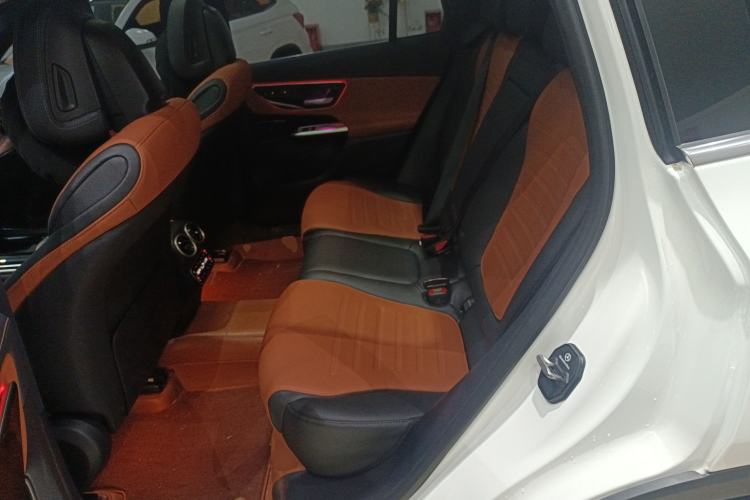 Used Mercedes-Benz GLC 2023 Facelift GLC 260 L 4MATIC Dynamic Version 5 Seats Left Rear Seat