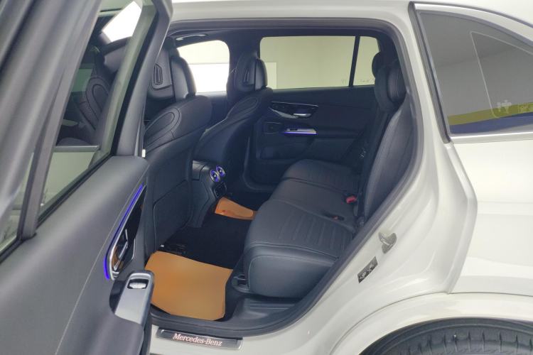 Used Mercedes-Benz GLC 2023 GLC 260 L 4MATIC Luxury 7-Seater Left Rear Seat