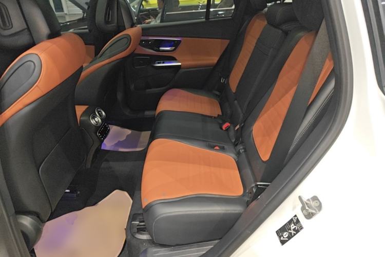 Used Mercedes-Benz GLC 2023 Refreshed GLC 300 L 4MATIC Dynamic Version 7-Seater Left Rear Seat
