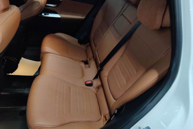 Used Mercedes-Benz GLC 2023 GLC 300 L 4MATIC Dynamic Edition 5-seater Left Rear Seat