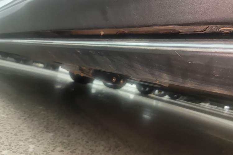 Used Mercedes-Benz GLC 2023 GLC 300 L 4MATIC Dynamic 7-Seater Left Side Sill