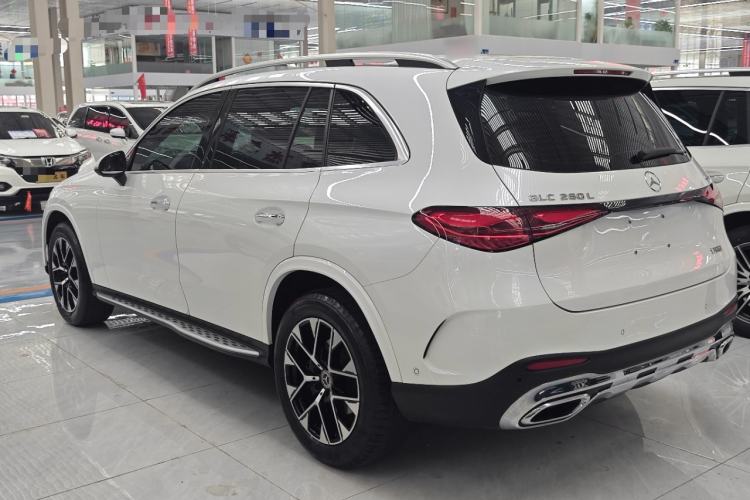 Used Mercedes-Benz GLC 2023 GLC 260 L 4MATIC Luxury Model 5 Seats Rear Left 45 Deg