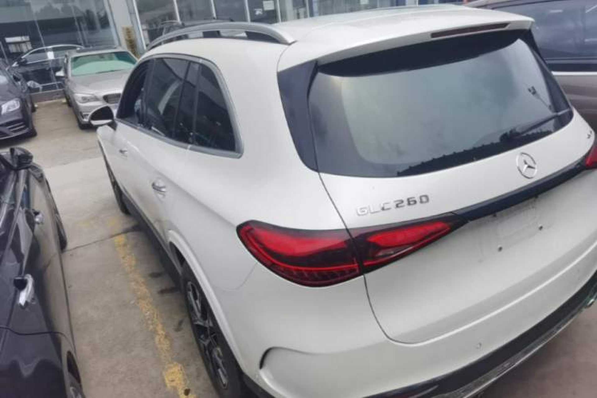 Used Mercedes-Benz GLC 2023 GLC 260 L 4MATIC Luxury Model 5 Seats Rear Left 45 Deg