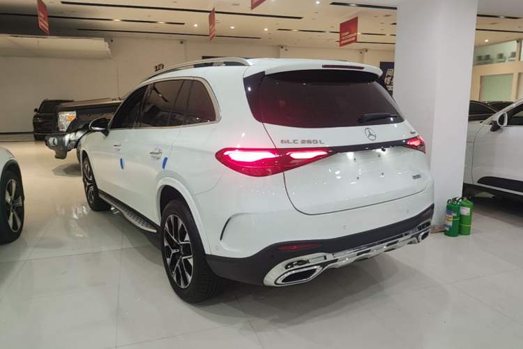 Used Mercedes-Benz GLC 2023 GLC 260 L 4MATIC Luxury 7-Seater Rear Left 45 Deg