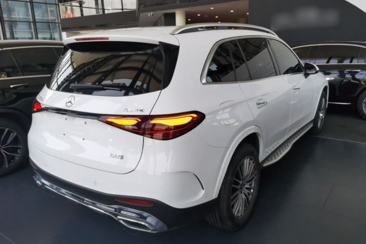 Used Mercedes-Benz GLC 2023 Refreshed GLC 300 L 4MATIC Dynamic Edition 5 Seats Rear Right 45 Deg