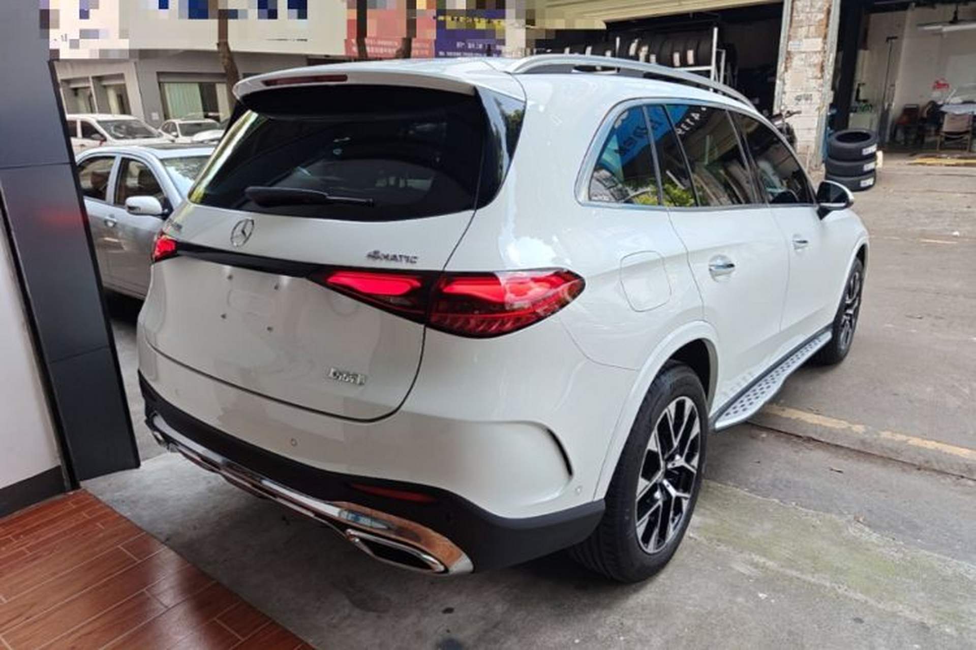 Used Mercedes-Benz GLC 2023 GLC 260 L 4MATIC Dynamic Edition 5-seater Rear Right 45 Deg