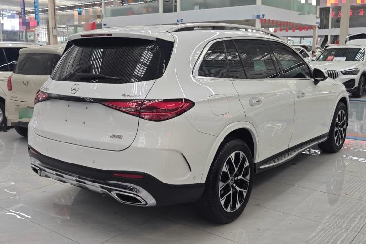 Used Mercedes-Benz GLC 2023 GLC 260 L 4MATIC Luxury Model 5 Seats Rear Right 45 Deg