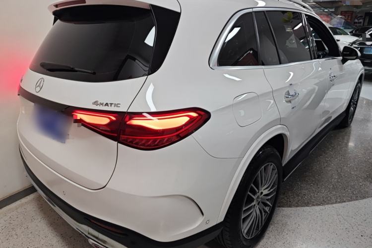 Used Mercedes-Benz GLC 2023 GLC 300 L 4MATIC Dynamic 7-Seater Rear Right 45 Deg