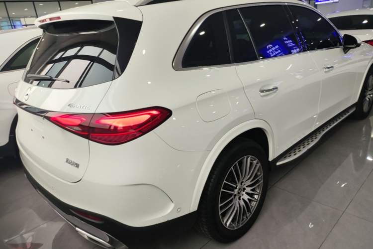 Used Mercedes-Benz GLC 2023 GLC 300 L 4MATIC Dynamic Edition 5-seater Rear Right 45 Deg