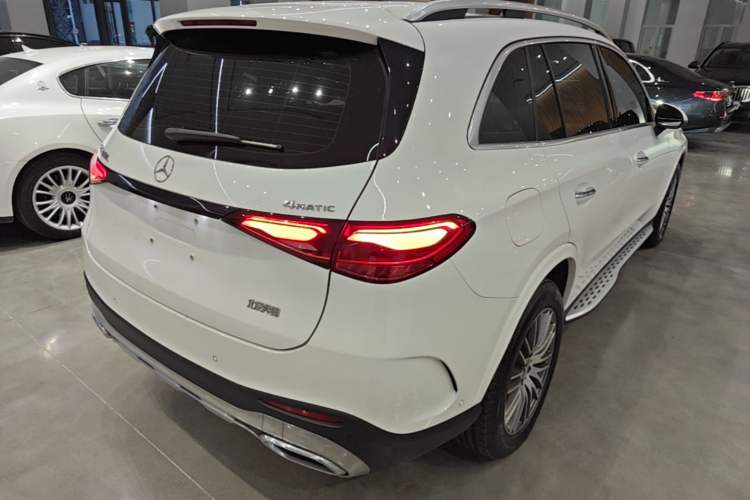 Used Mercedes-Benz GLC 2023 Refreshed GLC 300 L 4MATIC Dynamic Version 7-Seater Rear Right 45 Deg
