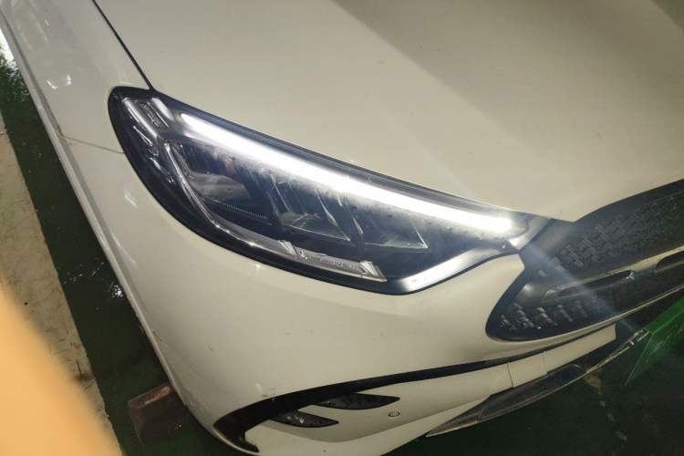 Used Mercedes-Benz GLC 2023 GLC 300 L 4MATIC Dynamic Edition 5-seater Right Front Headlight