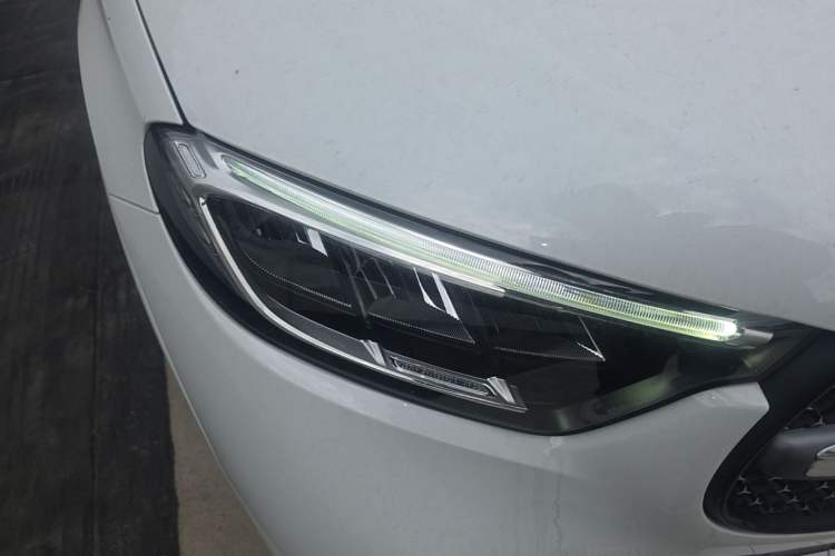 Used Mercedes-Benz GLC 2023 GLC 300 L 4MATIC Dynamic Edition 5-seater Right Front Headlight