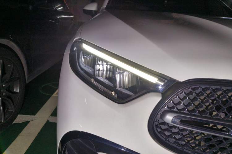 Used Mercedes-Benz GLC 2023 GLC 300 L 4MATIC Dynamic 7-Seater Right Front Headlight