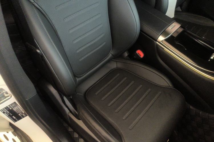 Used Mercedes-Benz GLC 2023 GLC 300 L 4MATIC Dynamic Edition 5-seater Right Front Seat
